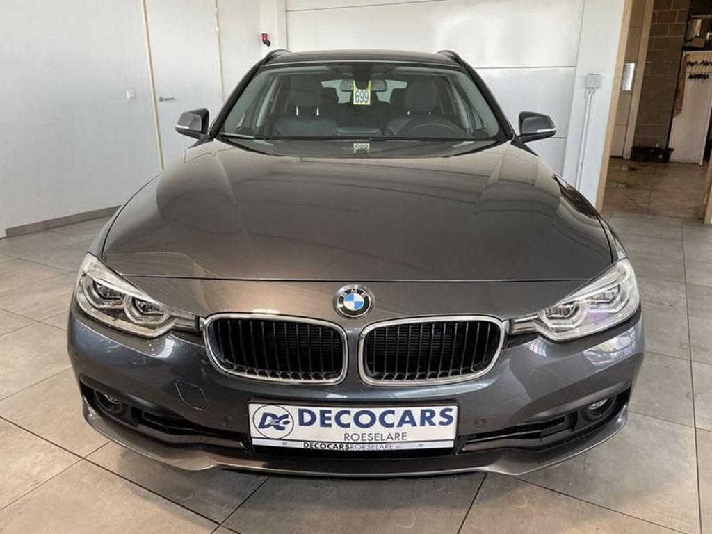 BMW Serie 3 Automaat / Leder / Navigatie / Camera /, Autos, BMW, 100 kW, Argent ou Gris, Achat, https://public.car-pass.be/vhr/6ff8393b-fd05-44d4-b8e2-a262fb6e9d31