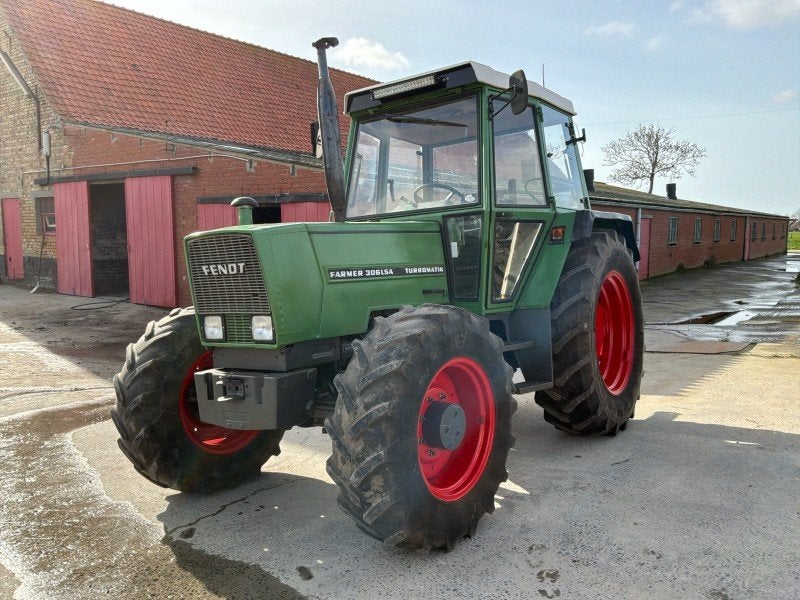 Tracteur agricole Fendt Farmer 306SLA à quatre roues motric, Jusqu'à 80 ch, Fendt