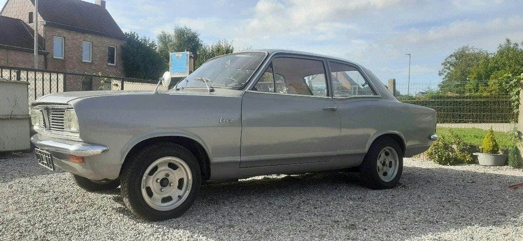 Mooie unieke betaalbare oldtimer, Auto's, 4 zetels, Leder, Overige kleuren, Handgeschakeld