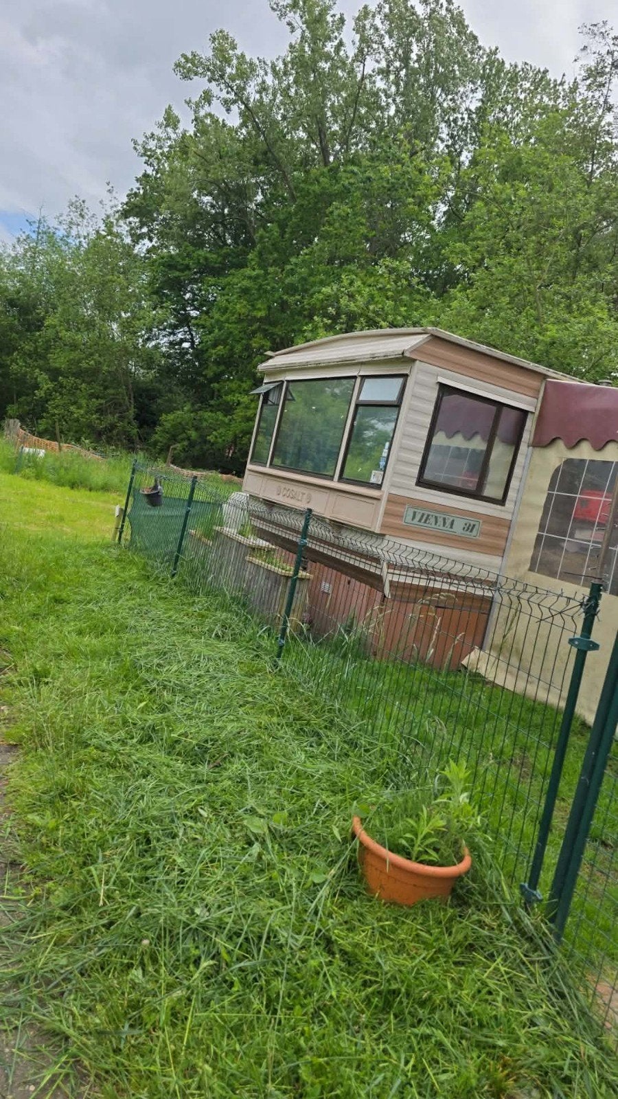 mobil-home AVEC emplacement, Jusqu'à 4, Particulier, Autre, Fenêtres ouvrantes