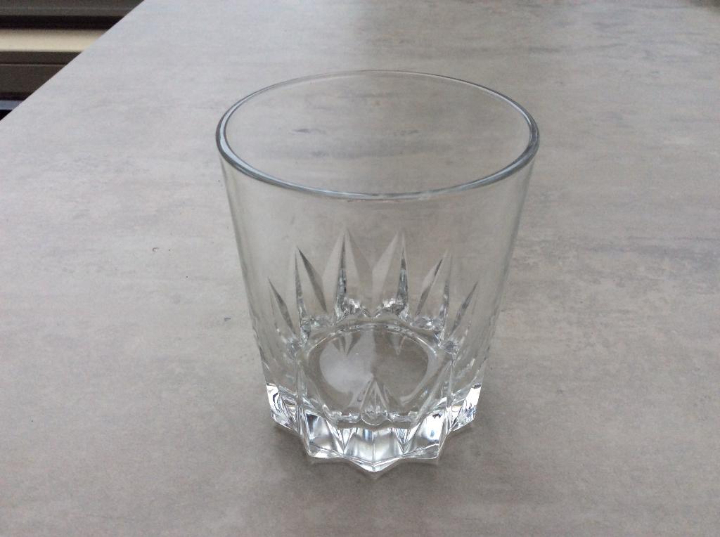15 waterglazen, Ophalen, Zo goed als nieuw, Waterglas