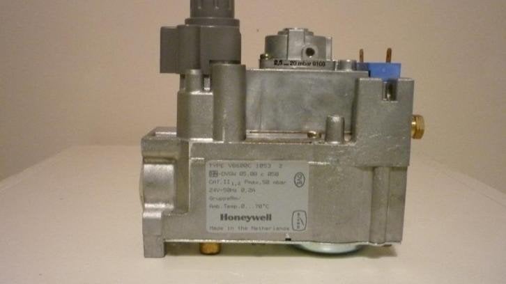627. Gasblok oa Honeywell honeywel gasregelcombinatie, Ophalen of Verzenden, Nieuw