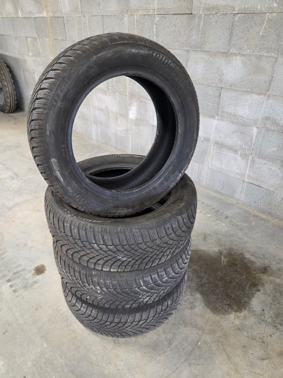 Pneus Bridgestone 205 55 16, Neuf, Pneus hiver, 16 pouces, Véhicule de tourisme