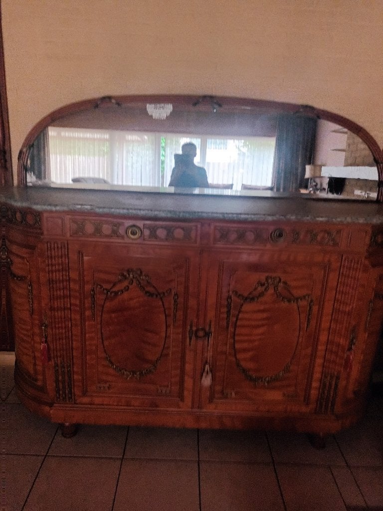 Antieke kast, Ophalen