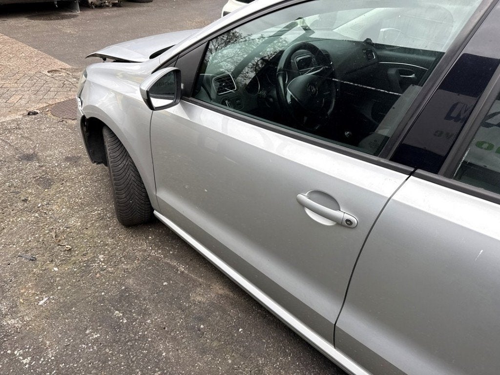 PORTE AVANT GAUCHE Volkswagen Polo V (6R) (|6R4831055J|), Autos : Pièces & Accessoires, Volkswagen, Volkswagen AG, Utilisé, Kundenbetreuung@volkswagen.de