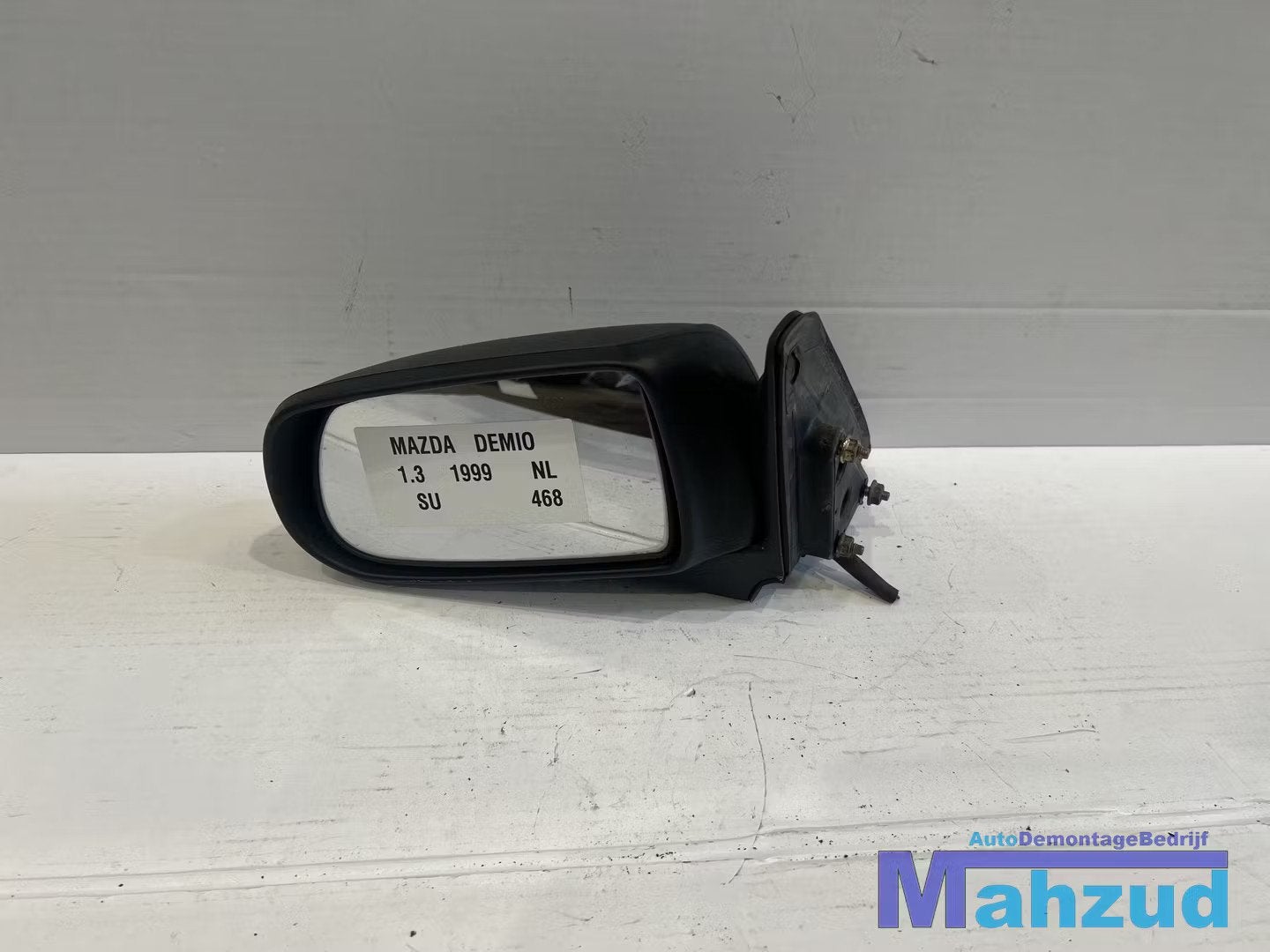 MAZDA DEMIO links spiegel buitenspiegel 1996-2003, Auto-onderdelen, Gebruikt, Shinchi, Fuchu-Cho 3-1
730-8670  Hiroshima, Mazda Motor Corporation