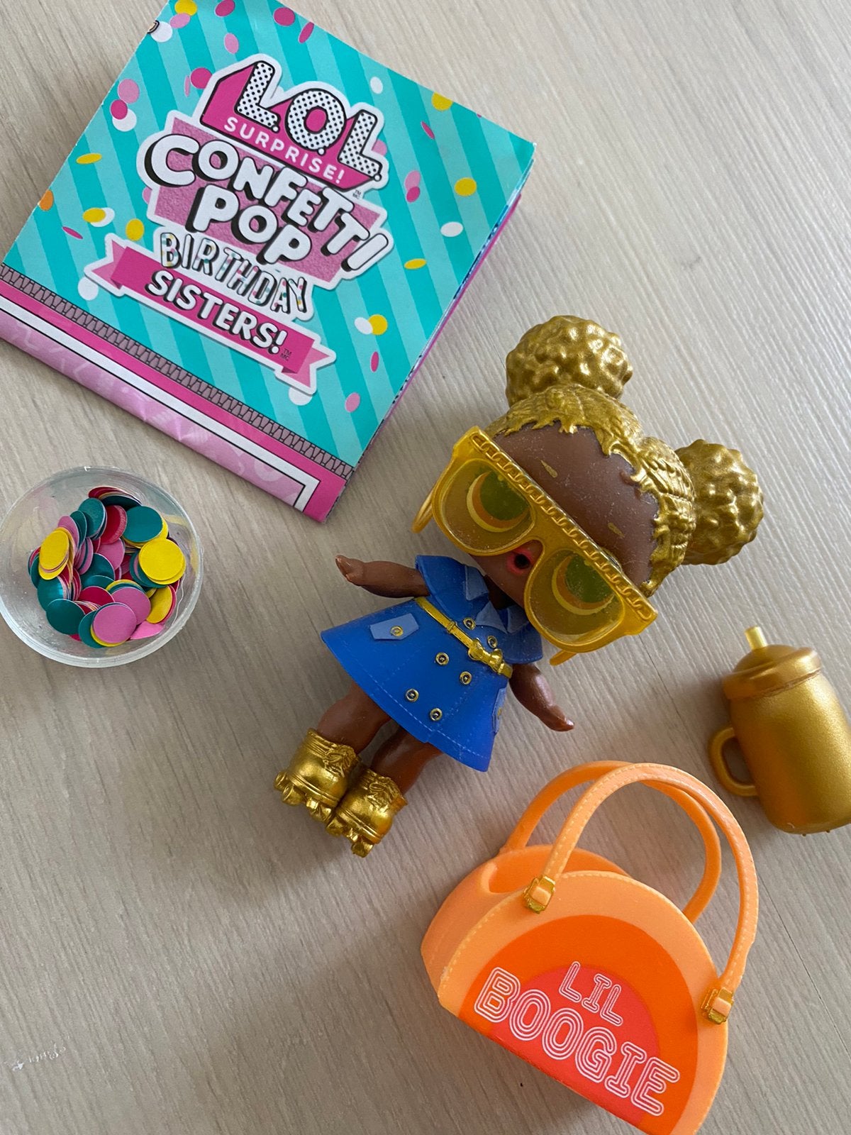 LOL surprise confetti pop, Enlèvement ou Envoi, Comme neuf