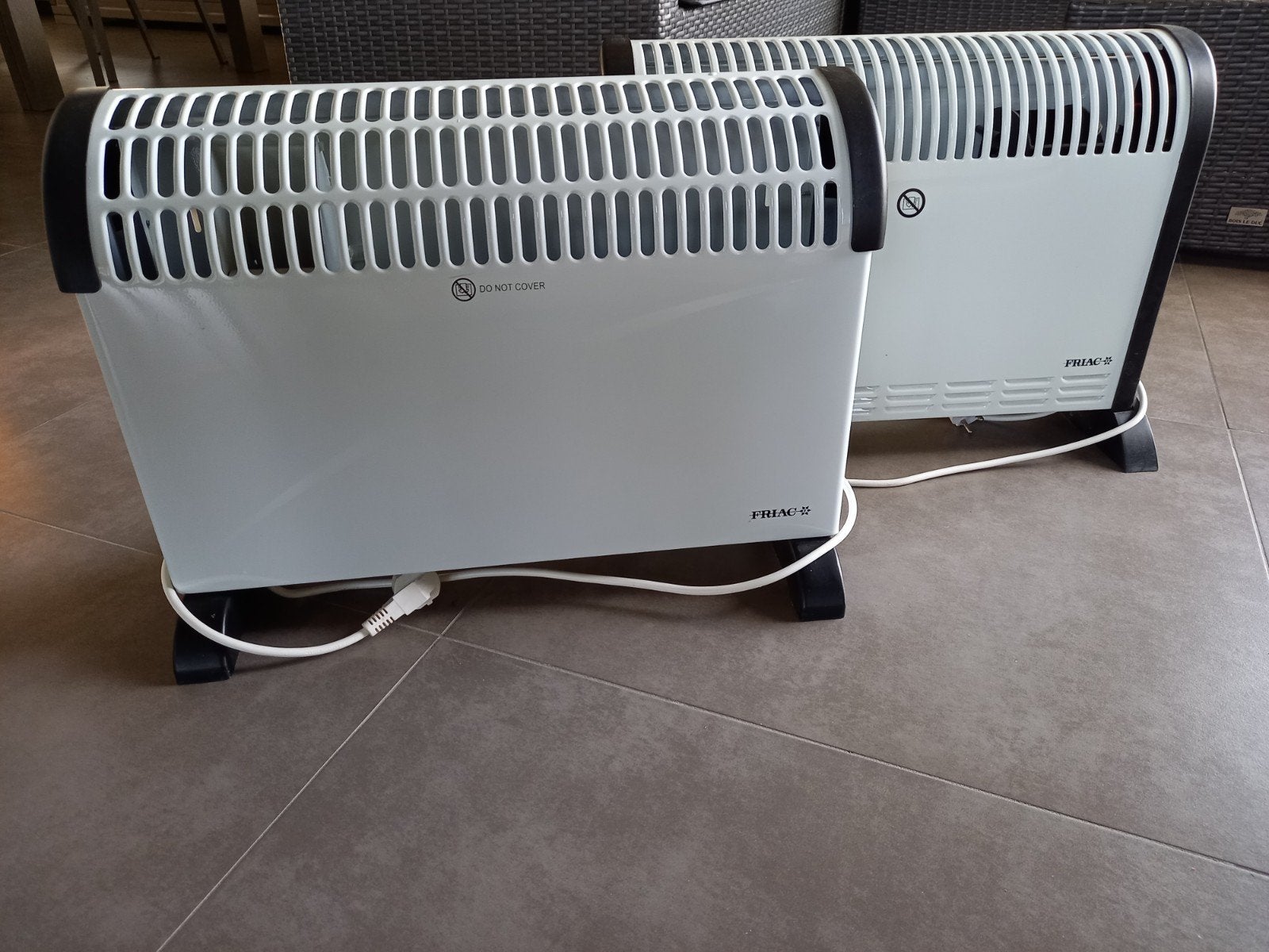 2 Elektrische vuurtjes, wit, merk Friac, 40cm H - 53cm B, Ophalen, 30 tot 80 cm, Gebruikt, Radiator