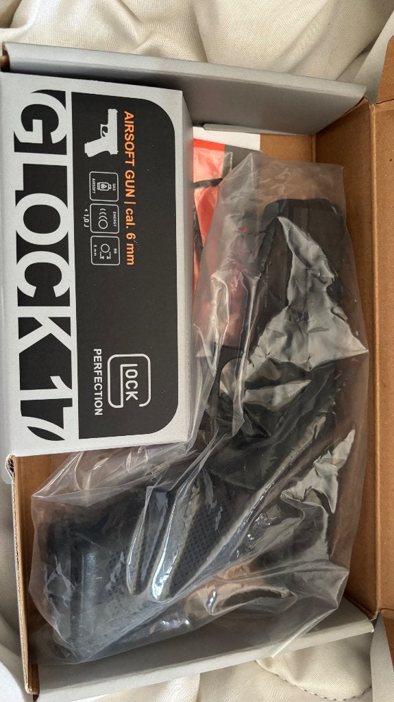 Airsoft umarex g17 gen 4 réplique, full metal slide, Enlèvement, Comme neuf