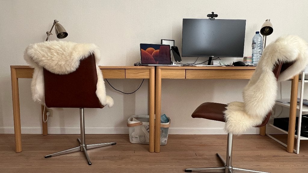 2 IKEA Tonstad bureaus, eikenfineer, 120x47 cm, Ophalen, 120 cm, Spaanplaat of MDF, Zo goed als nieuw