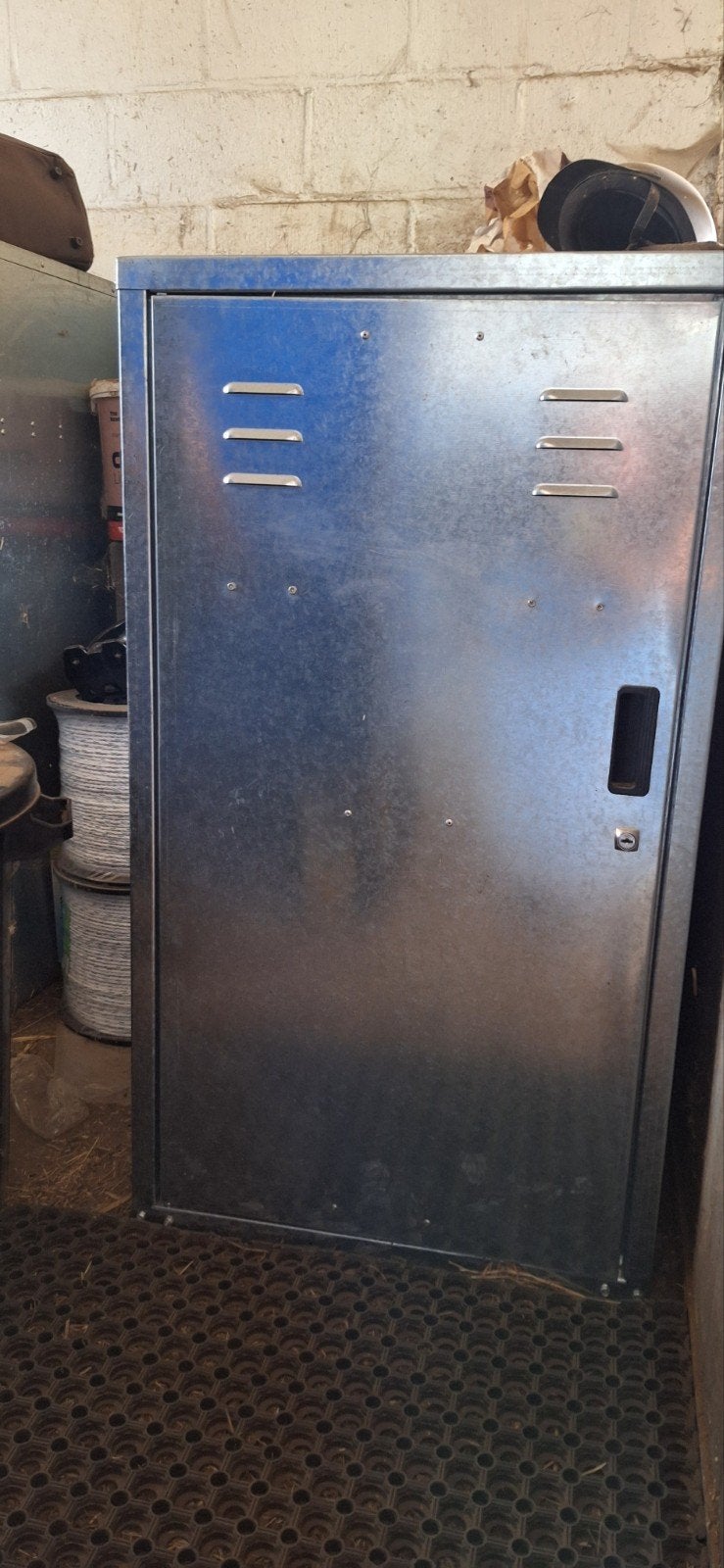 Zadelkast, Maison & Meubles, Armoires | Casiers, Enlèvement, Comme neuf