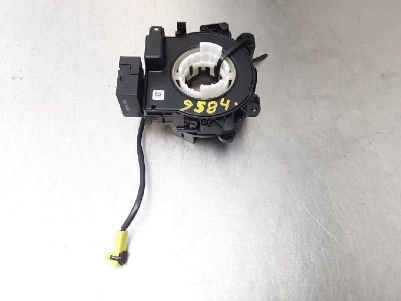 CONTACTEUR TOURNANT Nissan Juke (F15) (01-2010/12-2019), Autos : Pièces & Accessoires, Dhr. M. Roggen, Stadsweg 37 37
9917 PV  WIRDUM GR., NL