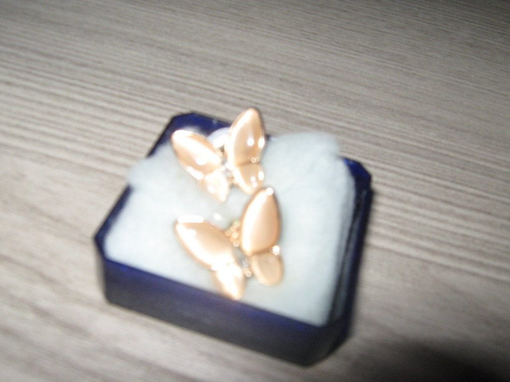 mooie oorbellen vlindertjes, Bijoux, Sacs & Beauté, Boucles d'oreilles, Enlèvement