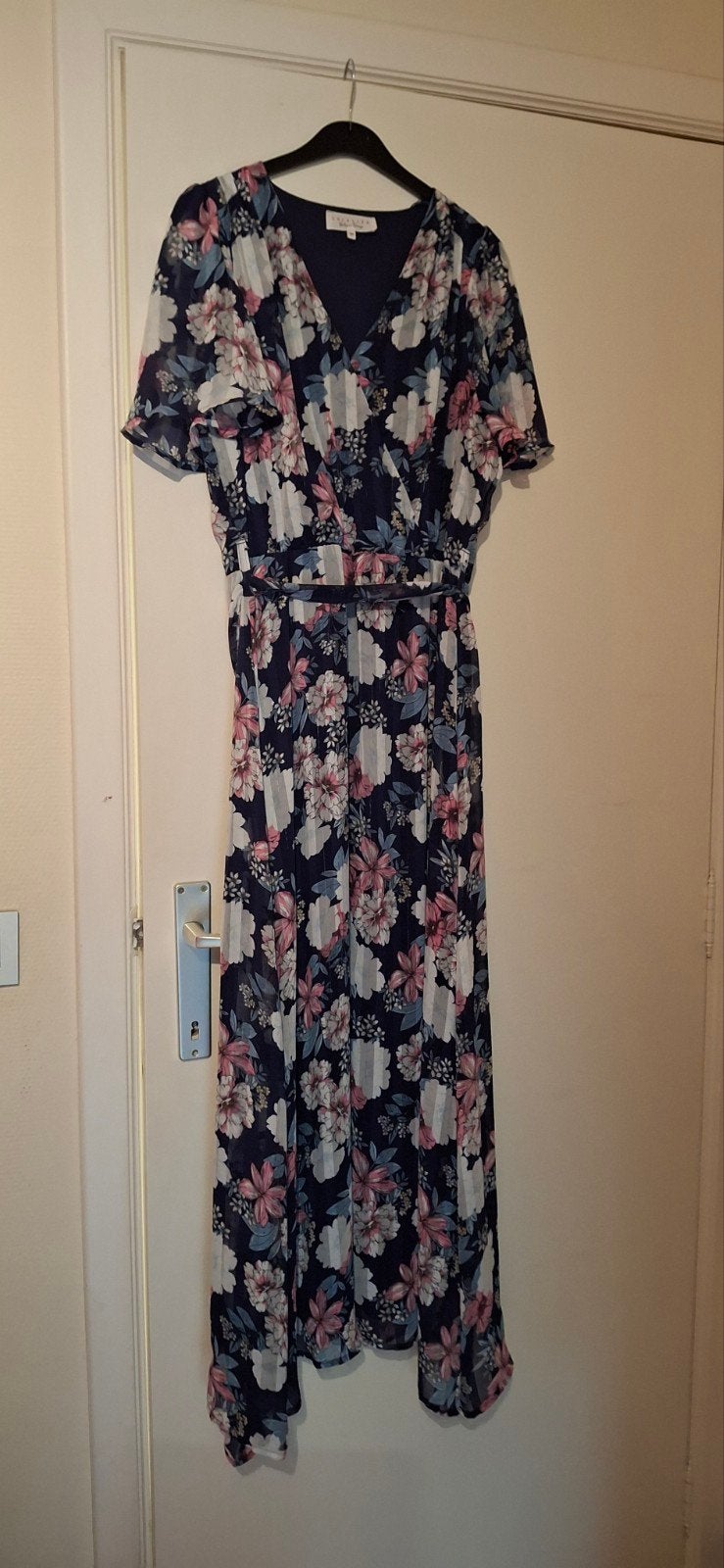 robe, Taille 38/40 (M), Lola-liza, Comme neuf, Enlèvement