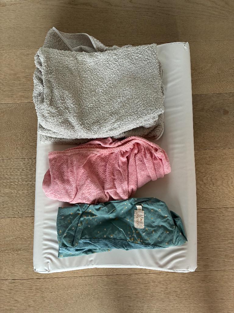 Verzorgingskussen met hoezen, Ophalen, Gebruikt, Aankleedkussen, Overige merken