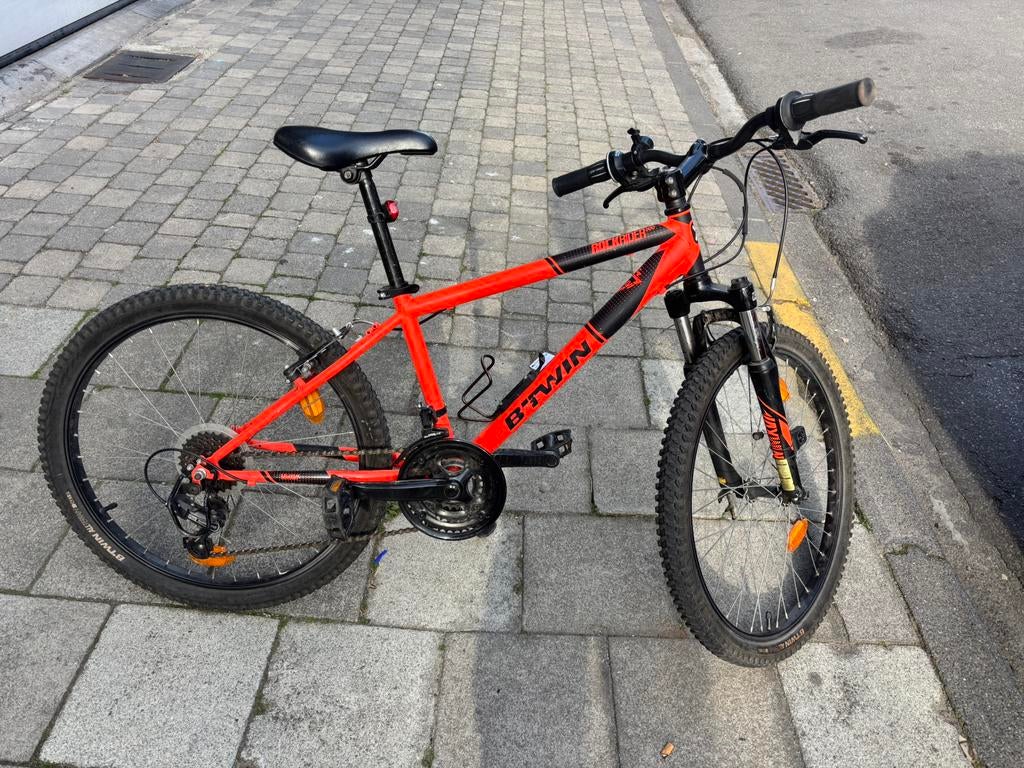 Velo Vtt b-twin rockrider 500 24 pouces, Vélos & Vélomoteurs, Enlèvement, Utilisé