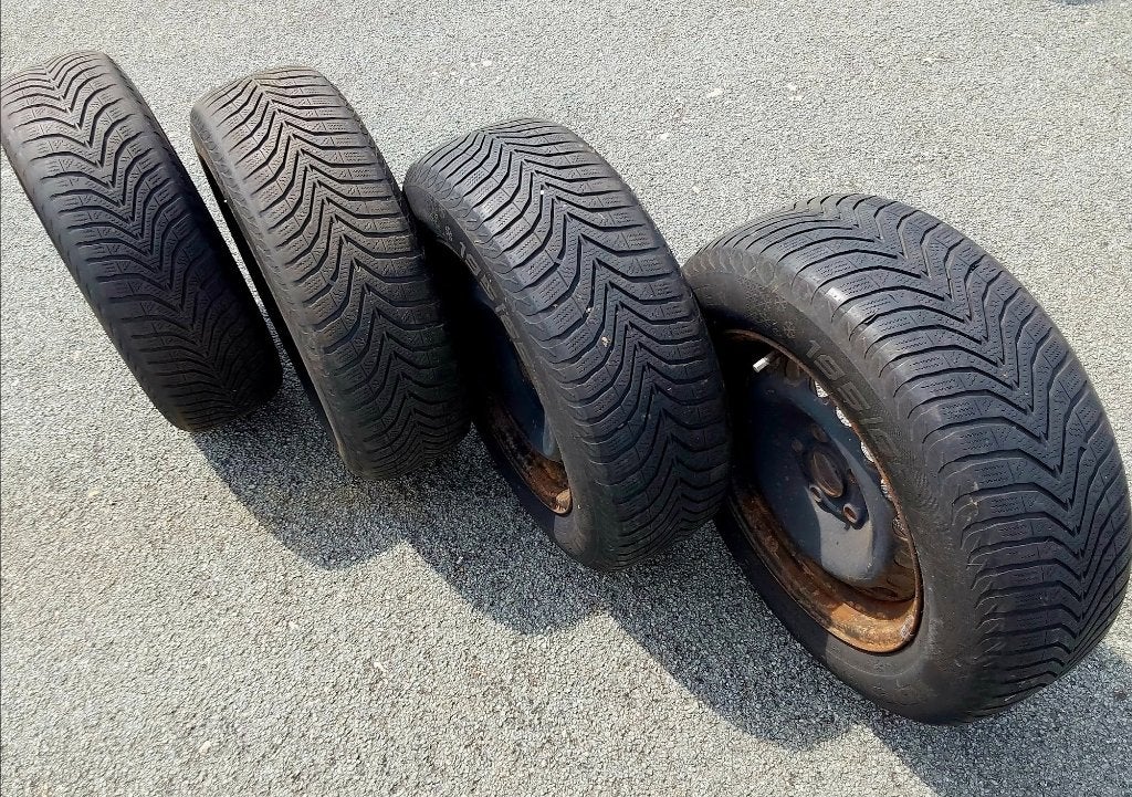 Pneus hiver 195/65-15 pour VW, entraxe 5x112, 15 pouces, Pneus et Jantes, Pneus hiver, Enlèvement