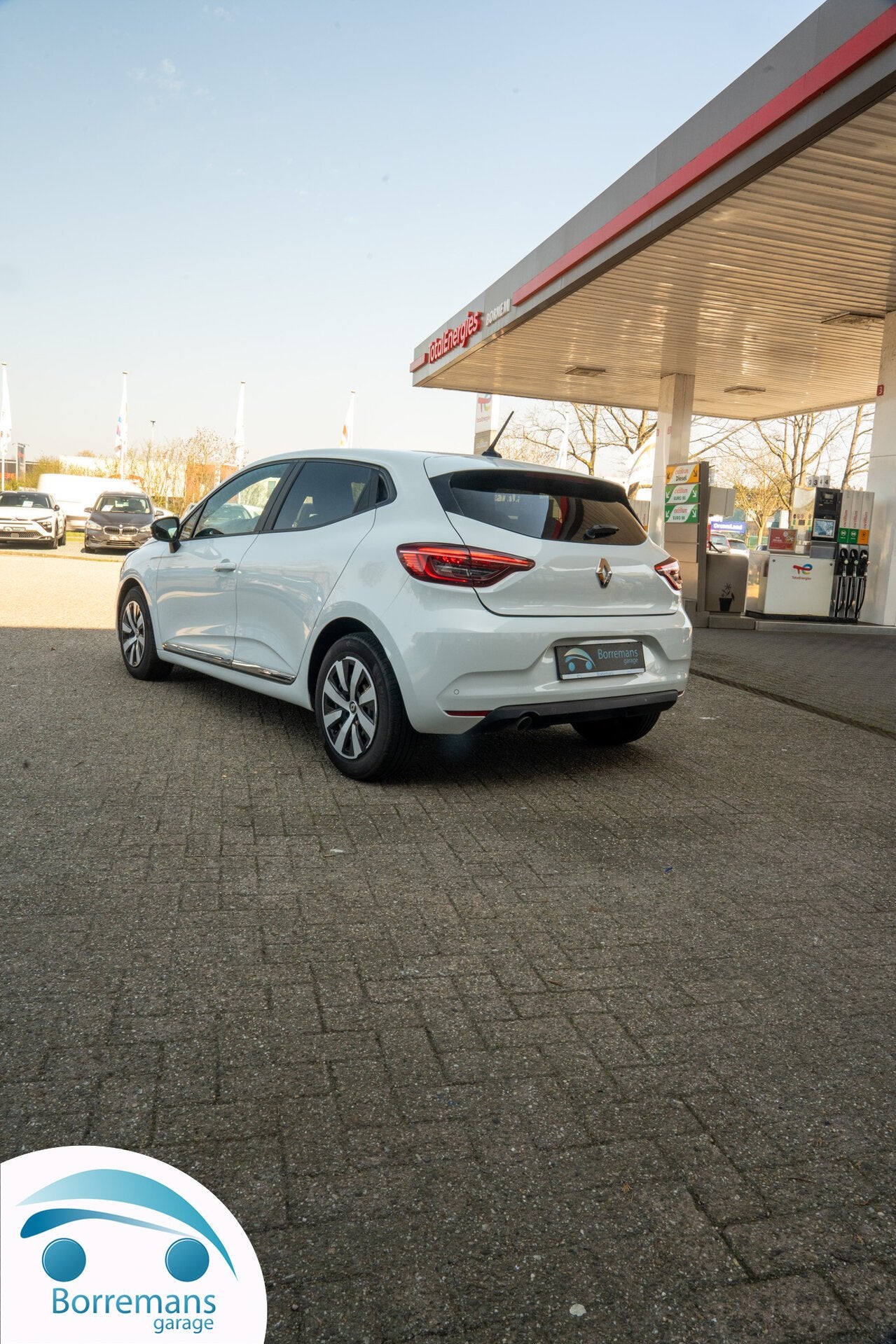 Renault Clio EVOLUTION Carplay/Navi/Parkeersensoren/...., Auto's, 0 kg, 0 kg, Wit, Bedrijf