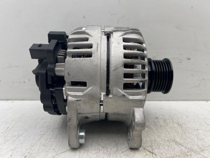 Dynamo van een Volkswagen Golf, Gebruikt, -, Volkswagen, -