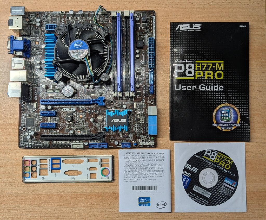 ASUS P8H77-M PRO Upgrade Kit – Intel i3-3225 + 8GB HyperX, Computers en Software, Ophalen, DDR3, Zo goed als nieuw, Micro-ATX