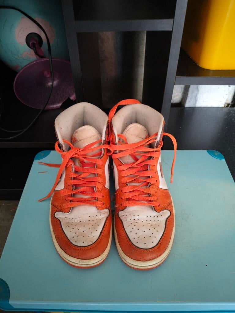 Nike air Jordan, Kleding | Dames, Schoenen, Ophalen, Wit, Gedragen, Nike air Jordan