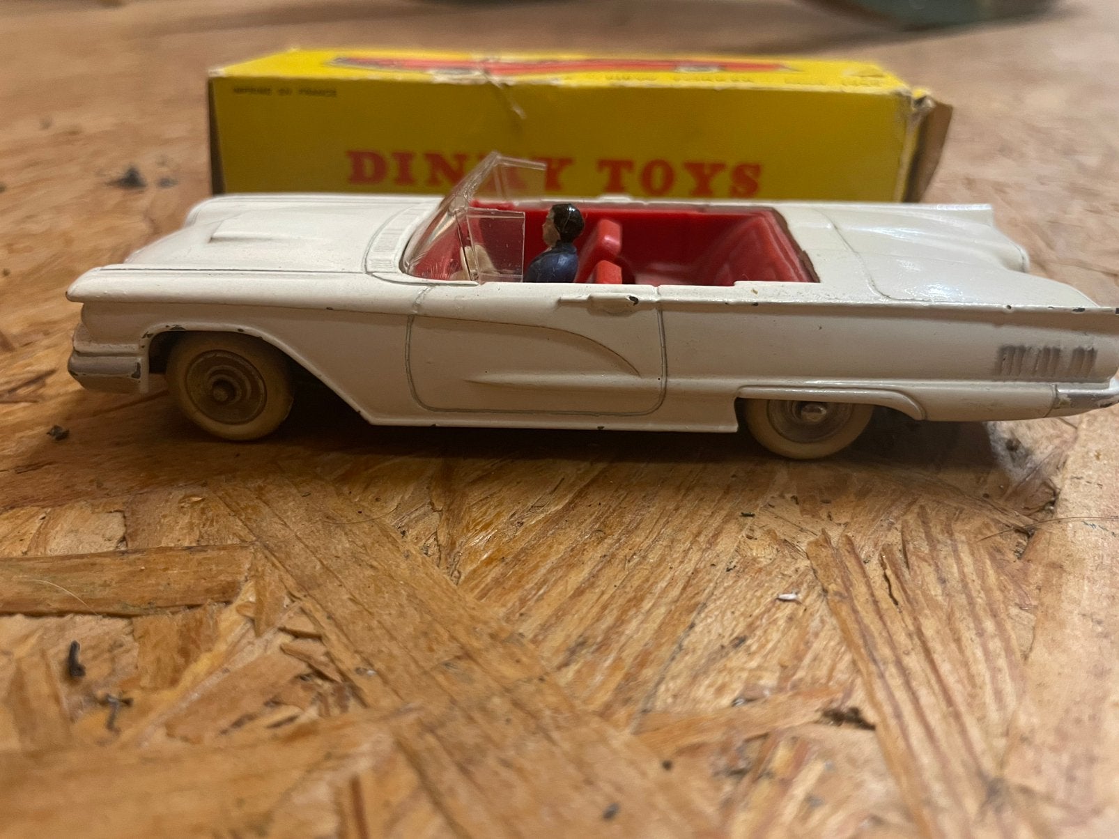 Dinky toys 24A chrysler new torker 1955, Ophalen, Zo goed als nieuw, Dinky Toys
