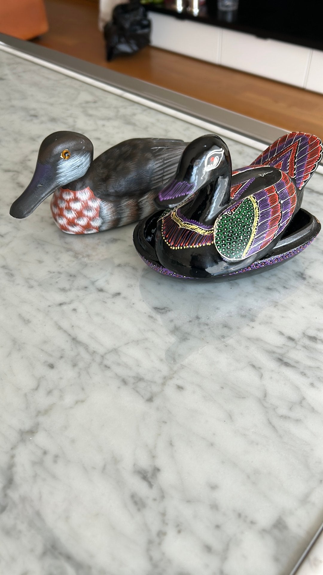 Decoratieve eenden en doos, Ophalen