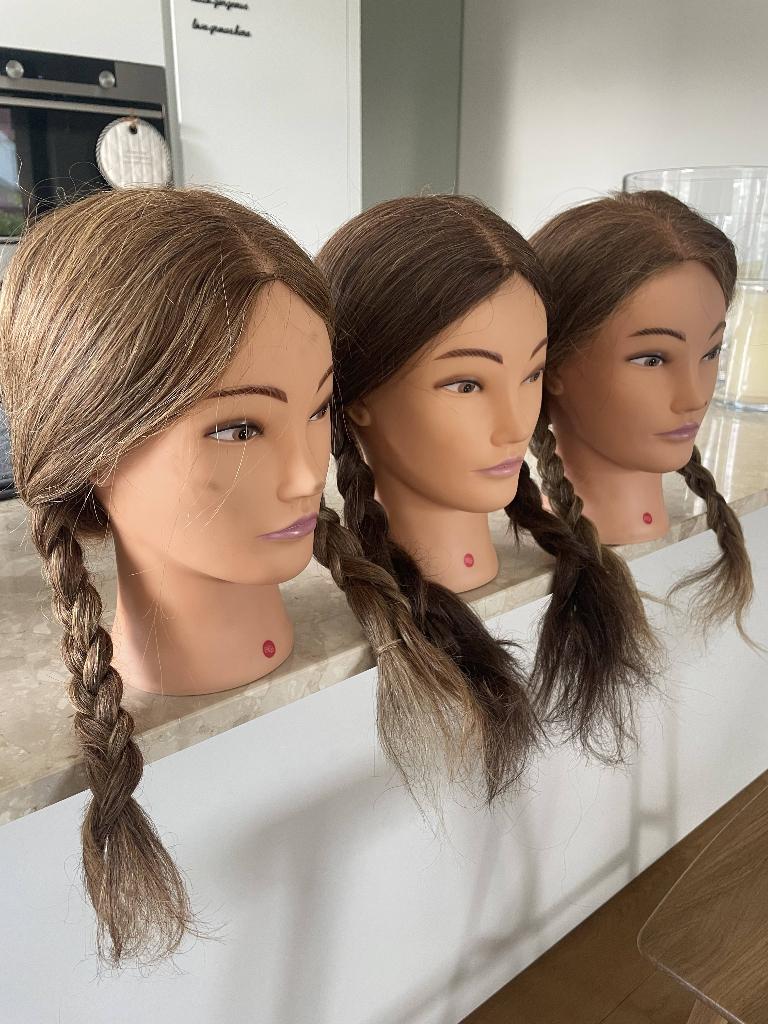 3 oefenhoofden + steun en 18 brush borstels., Handtassen en Accessoires, Uiterlijk | Haarverzorging, Ophalen, Zo goed als nieuw