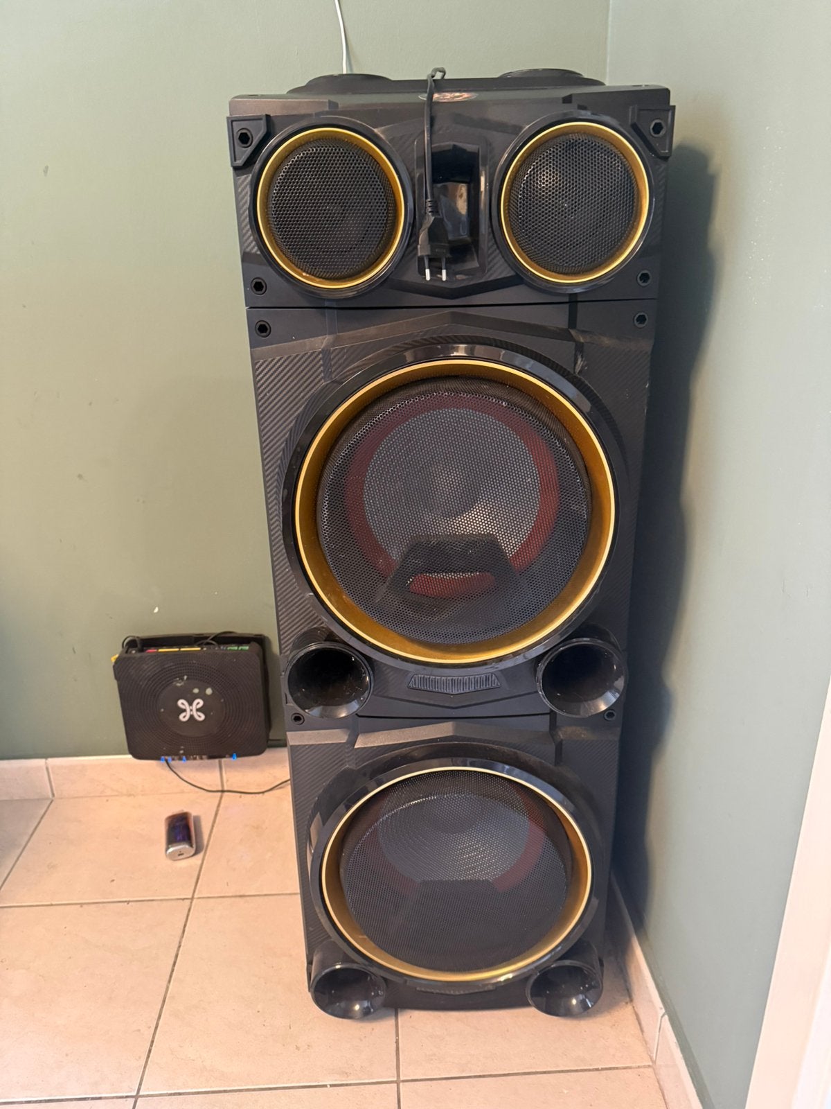 Party speaker 800w, Audio, Tv en Foto, Luidsprekerboxen, Party speaker, Zo goed als nieuw, Bluetooth, Ophalen