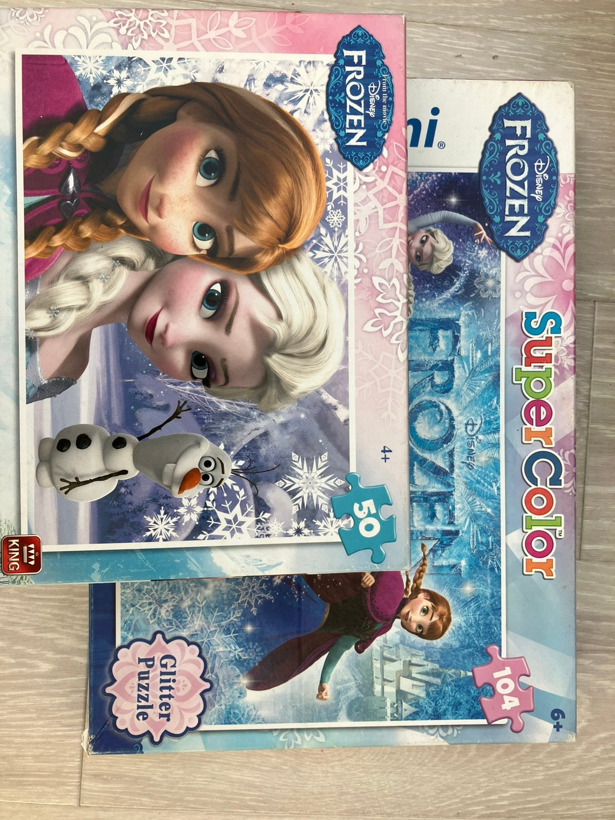 2 Frozen puzzels van Elsa 50stuks en 104stuks, Ophalen, Zo goed als nieuw