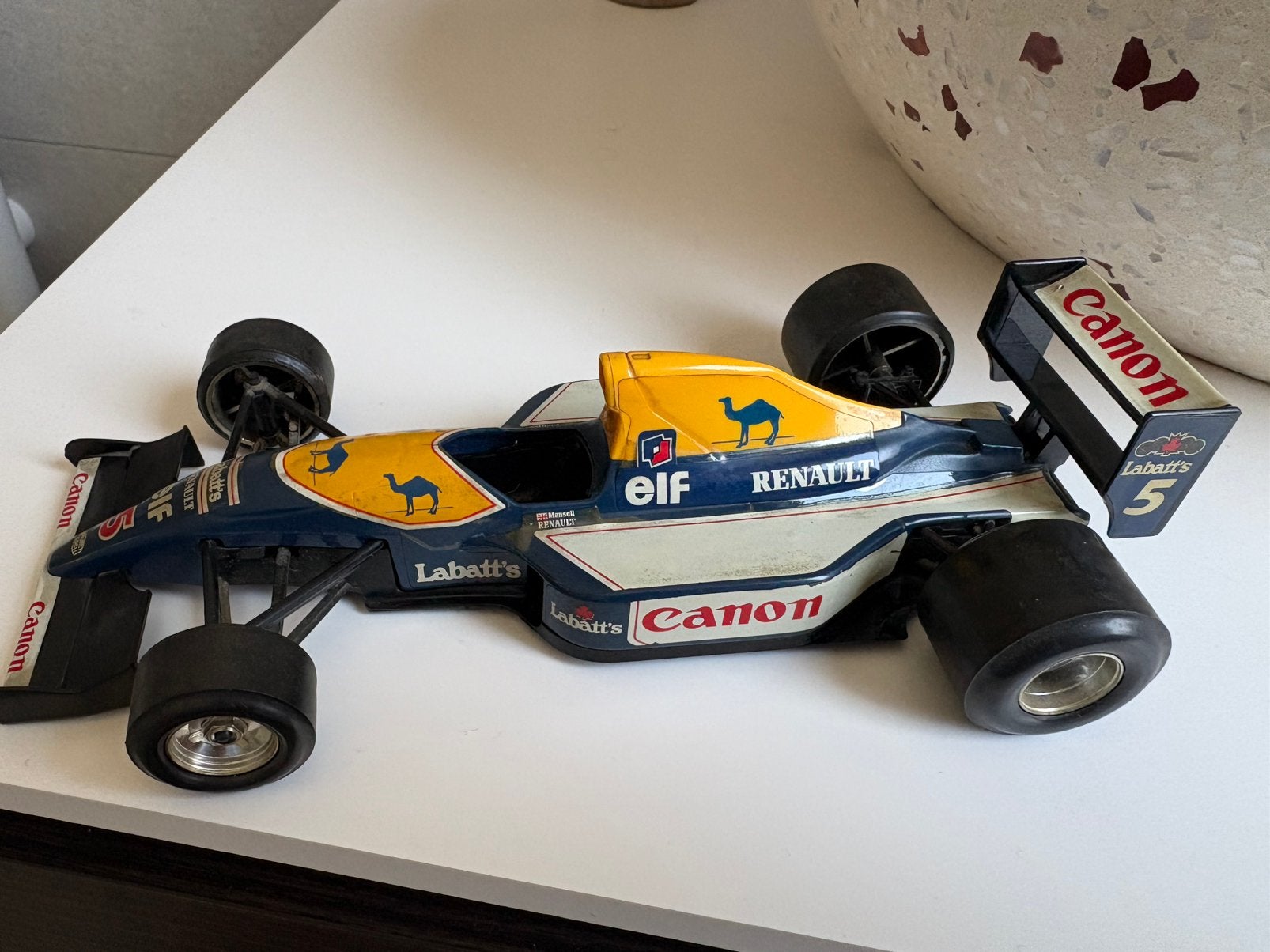 Nigel Mansell Williams Renault F1 nr 5 -Burago No box, Hobby en Vrije tijd, Modelauto's | 1:24, Ophalen of Verzenden, Gebruikt