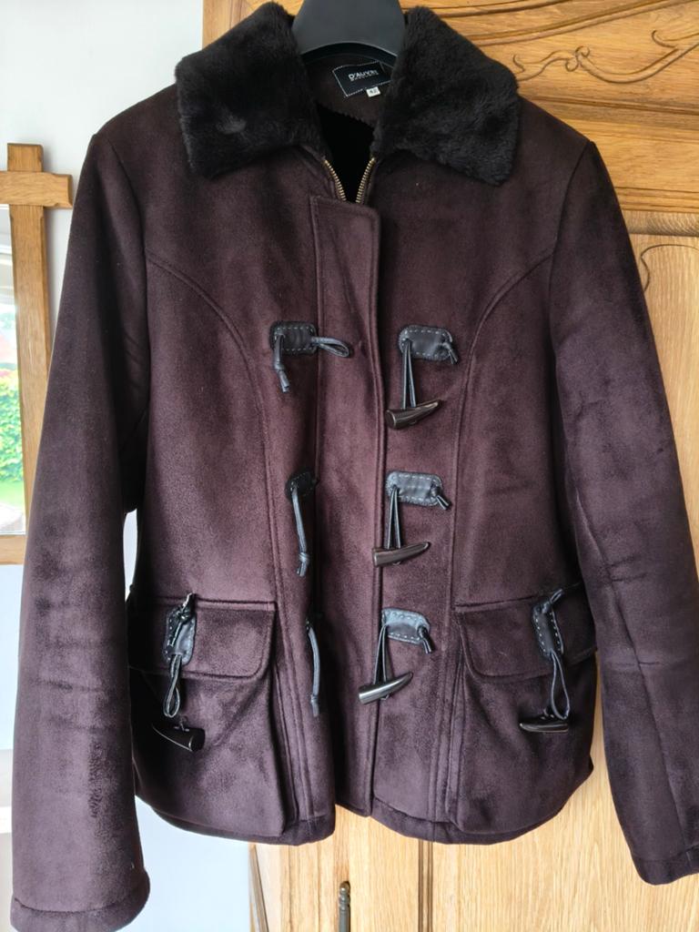Bruin suède jas met bruine kraag, Kleding | Dames, Jassen | Winter, Ophalen, Bruin