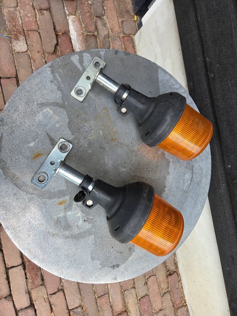 2 x led zwaailampen Met steun, Ophalen, Gebruikt