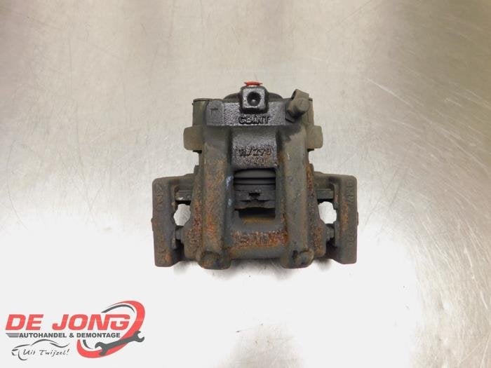 Etrier de frein (pince) arrière gauche d'un BMW 1-Serie, Autos : Pièces & Accessoires, Freins & Transmission, BMW, Utilisé, 3 mois de garantie