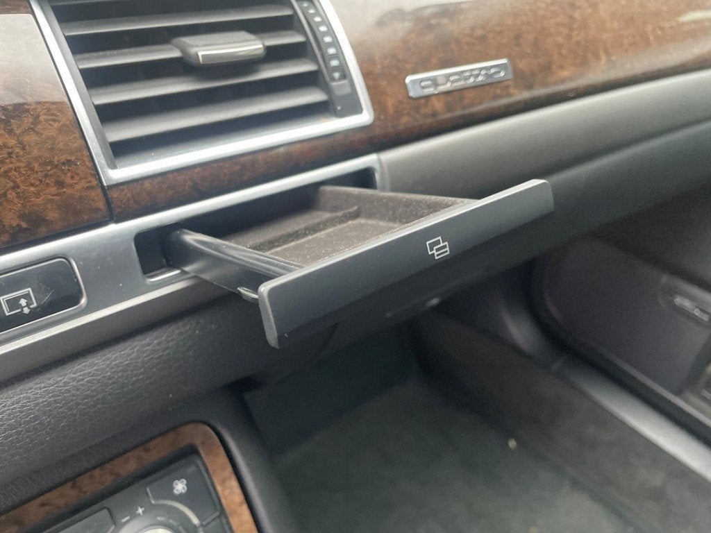 PORTE GOBELET / VIDE POCHE Audi A8 (D3) (01-2002/07-2010), Auto-Union-Straße  1,
85057  Ingolstadt, DE, Info@audi.de, Audi, Utilisé