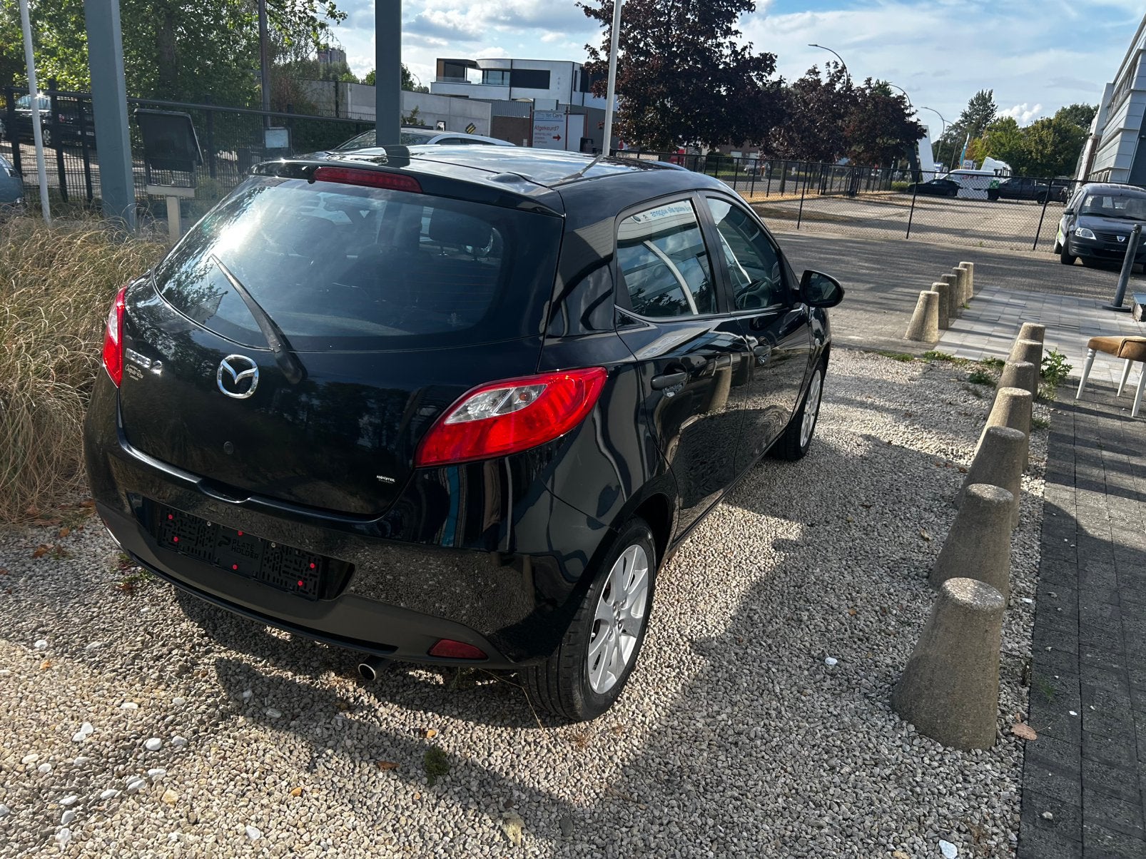 Mazda 2 benzine gekeurd voor verkoop, Autos, Mazda, Achat, 4 portes, Entreprise, Garantie prolongée
