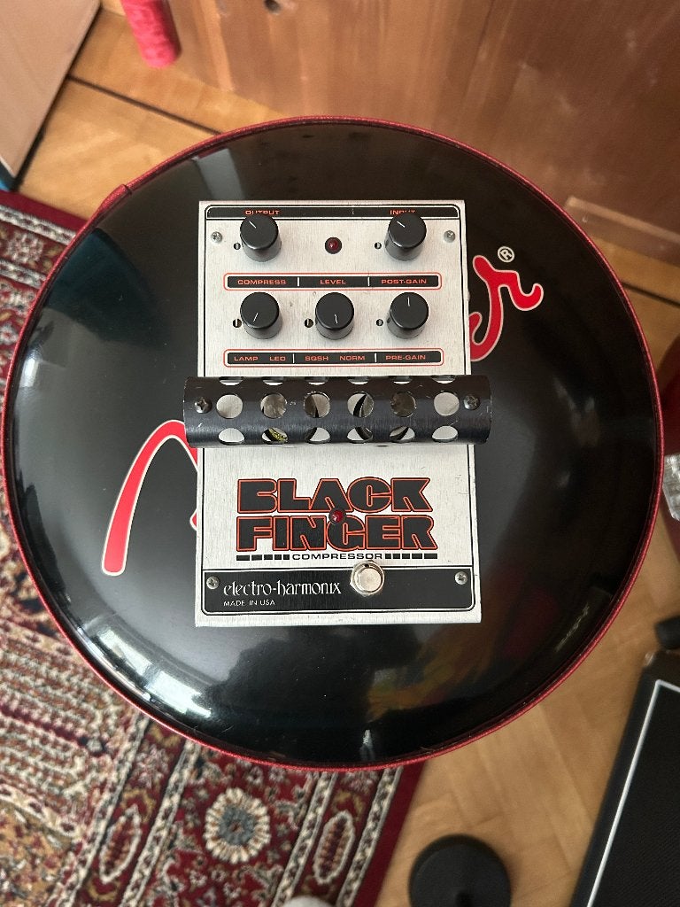 EHX BLACK FINGER, Muziek en Instrumenten, Effecten, Ophalen, Compressor