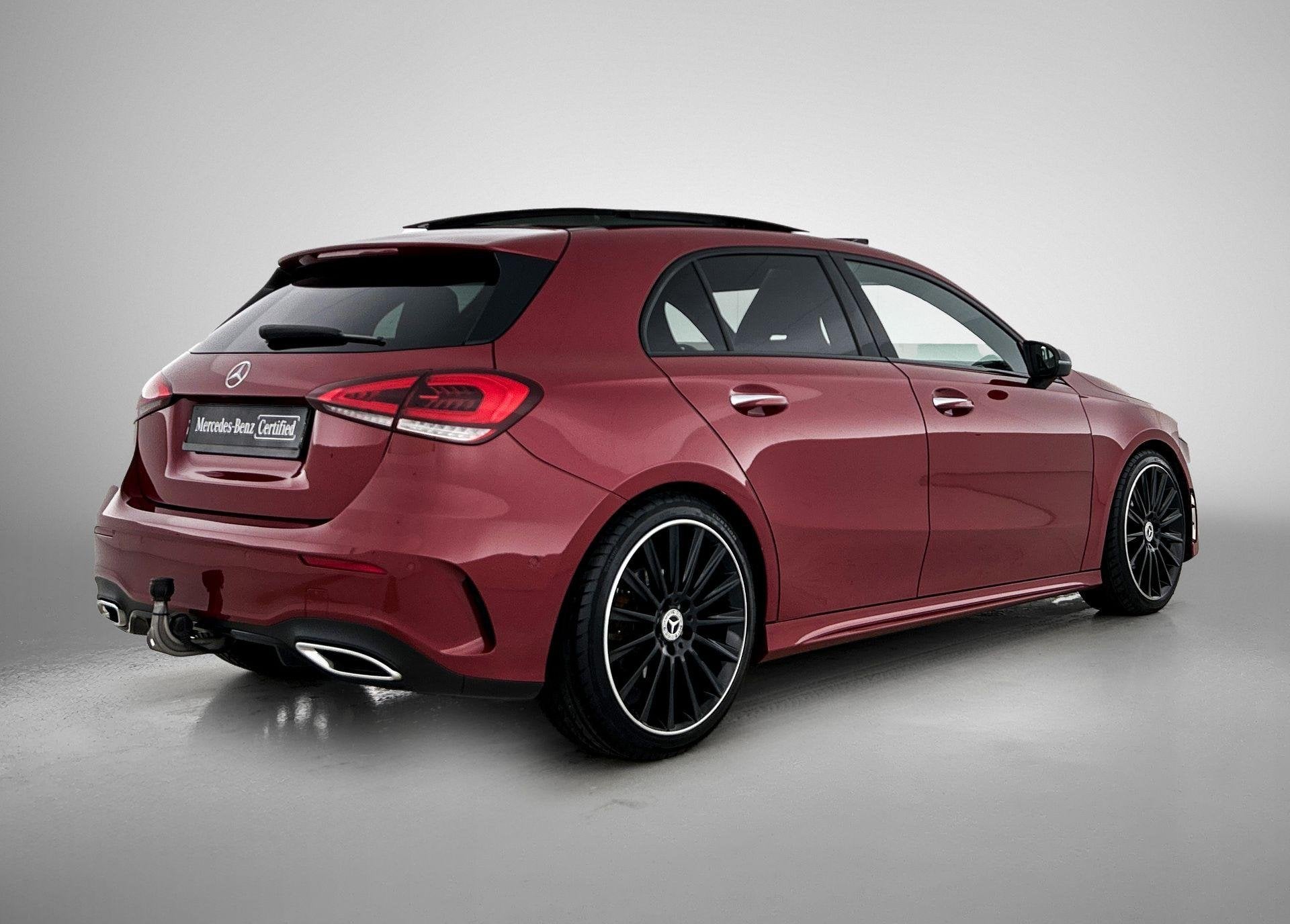 Mercedes-Benz A-klasse 200 D Hatchback AMG Line | Panoramisc, Rouge, Classe A, Achat, 140 g/km
