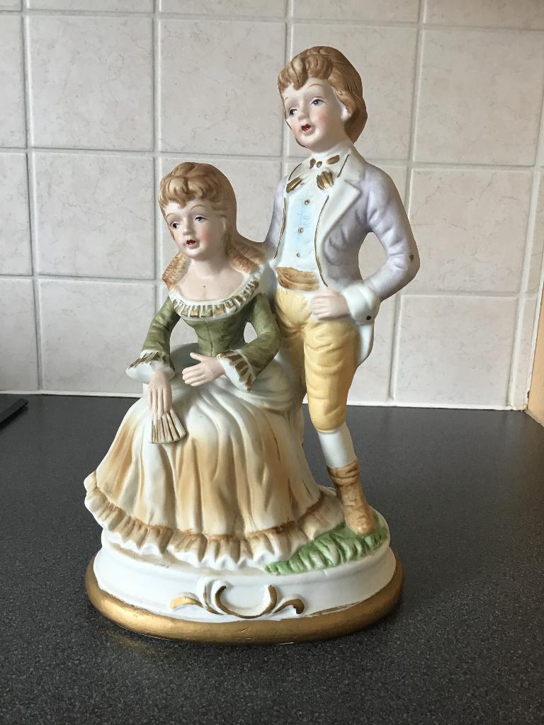 Beeldje., Ophalen