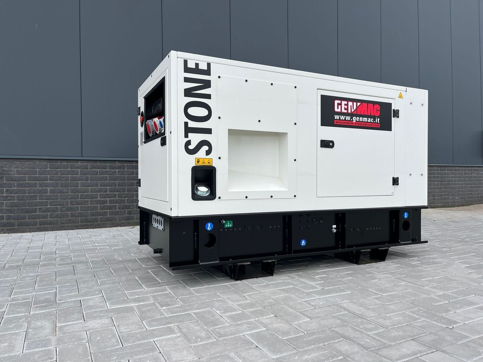Genmac Stone RENT G35YS-E3 (année de construction 2026)