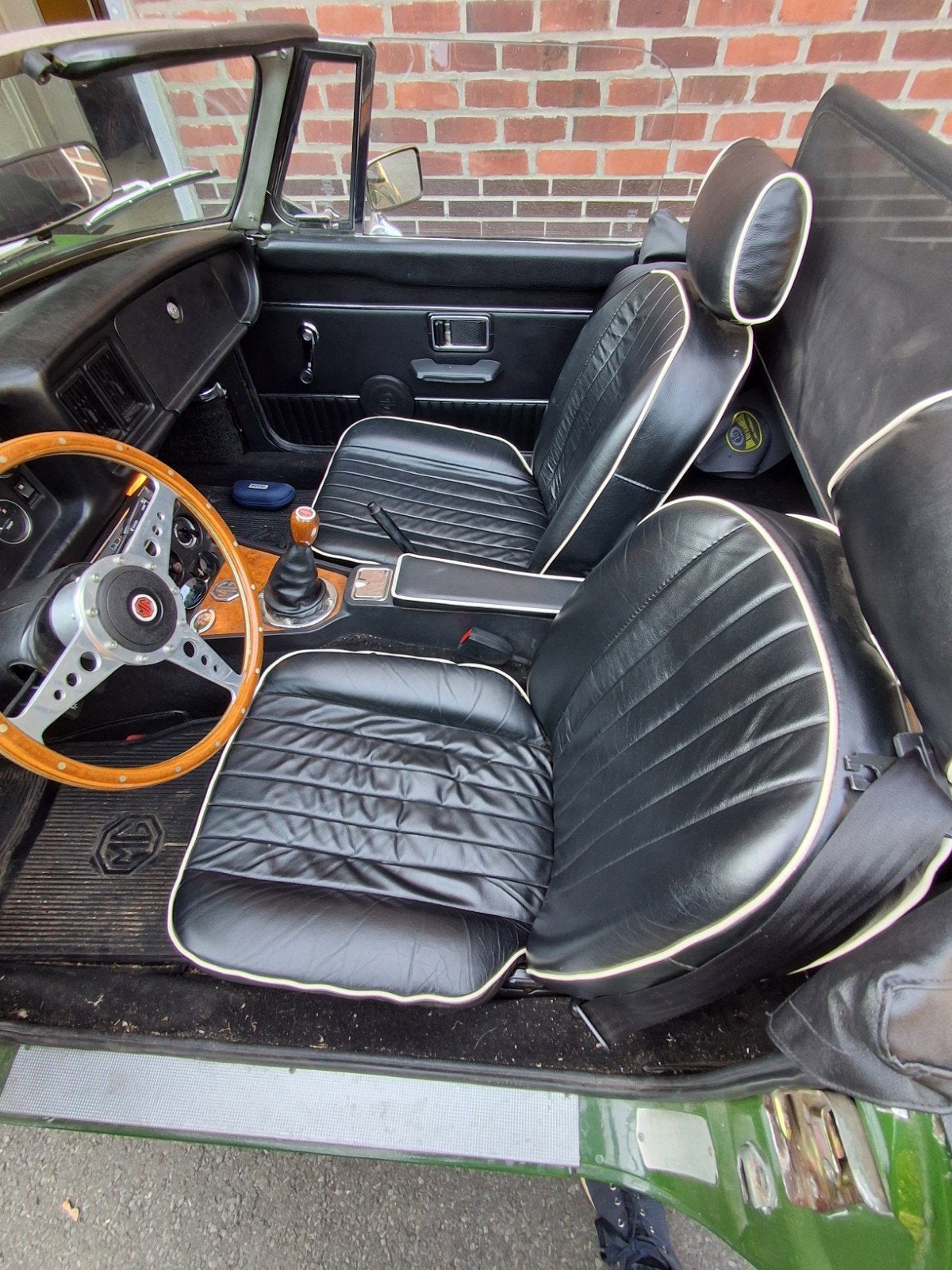 MGB, foto 12