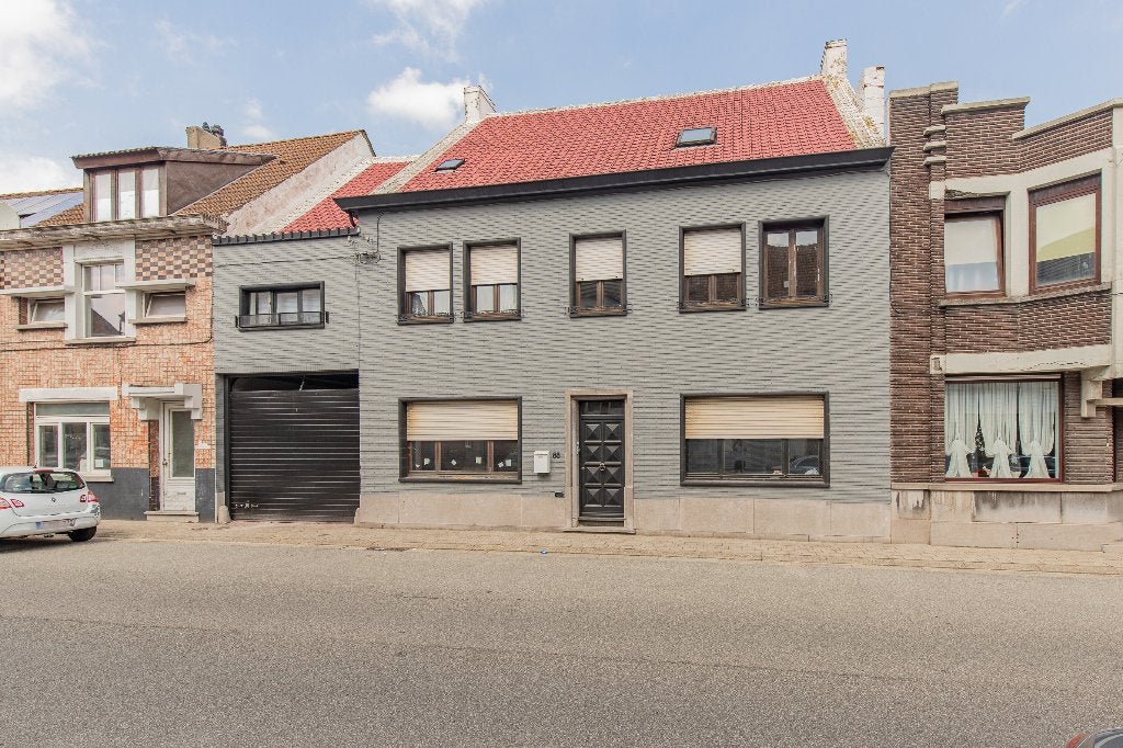 Huis in Zelzate te koop, 200 tot 500 m², Provincie Oost-Vlaanderen, 12 kamers, 391 m²
