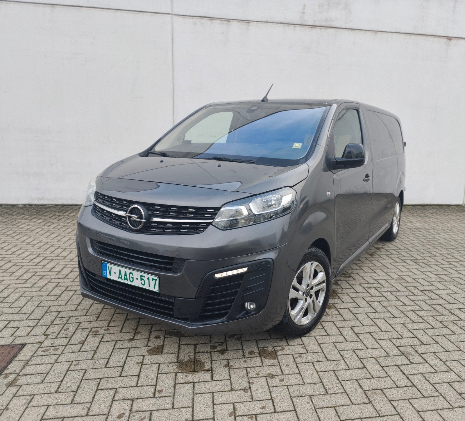 Opel Vivaro 2.0 BlueHdi diesel L3-H1 bj 2023 camera keuring, Auto's, Voorwielaandrijving, Stof, Euro 6, 4 cilinders
