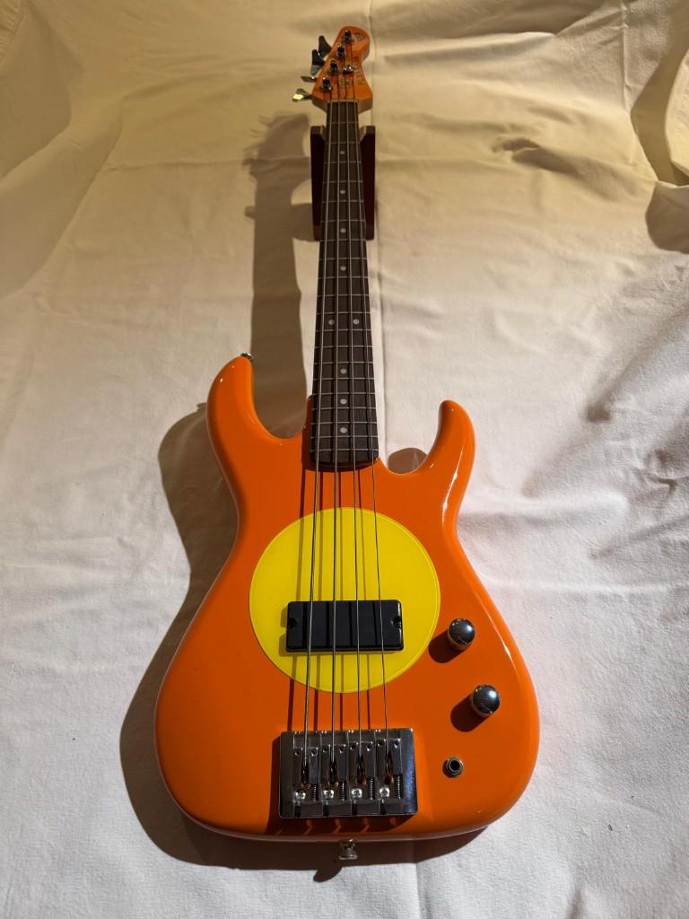 Fleabass Signature Short Scale Bass + Gigbag, Muziek en Instrumenten, Snaarinstrumenten | Gitaren | Bas, Zo goed als nieuw, Elektrisch
