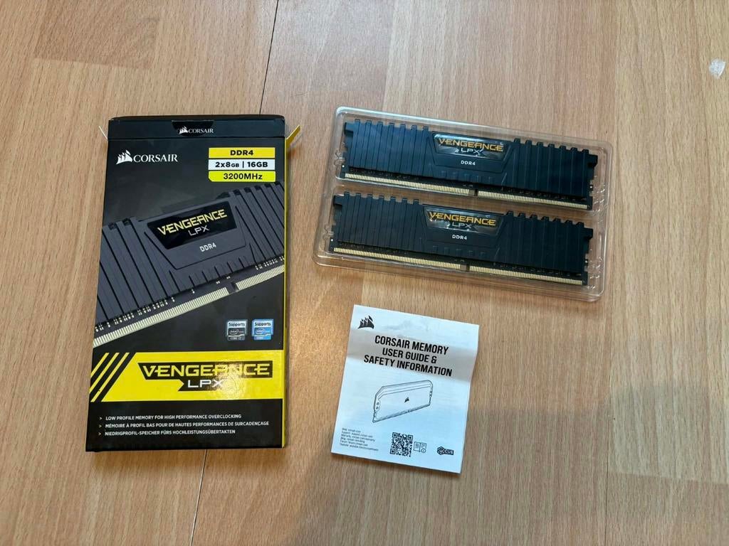 Carte mémoire RAM DDR4, 2 x 8 gb - 3200 MHz, Enlèvement ou Envoi