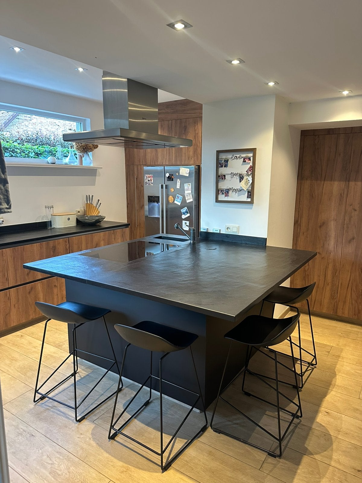 Cuisine entieère, Maison & Meubles, Granit ou Pierre, Sans poignée, Comme neuf, Brun