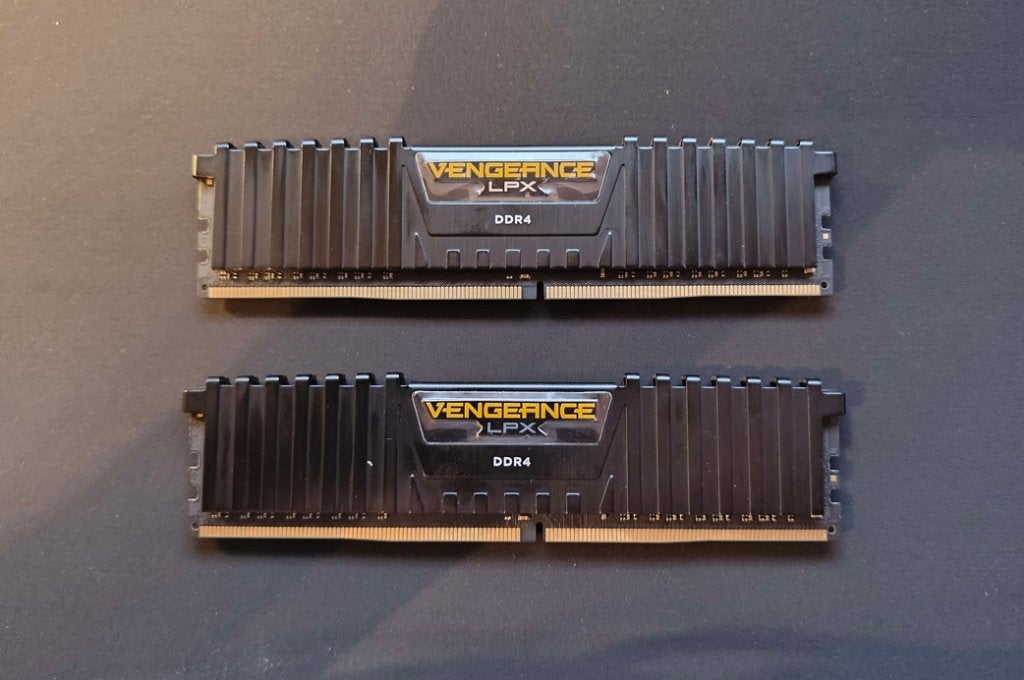 Corsair Vengeance LPX 16GB (2x8GB) DDR4-2666MHz, Computers en Software, Ophalen, DDR4, Zo goed als nieuw, Desktop