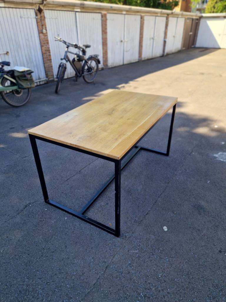 Tafel hout, Ophalen