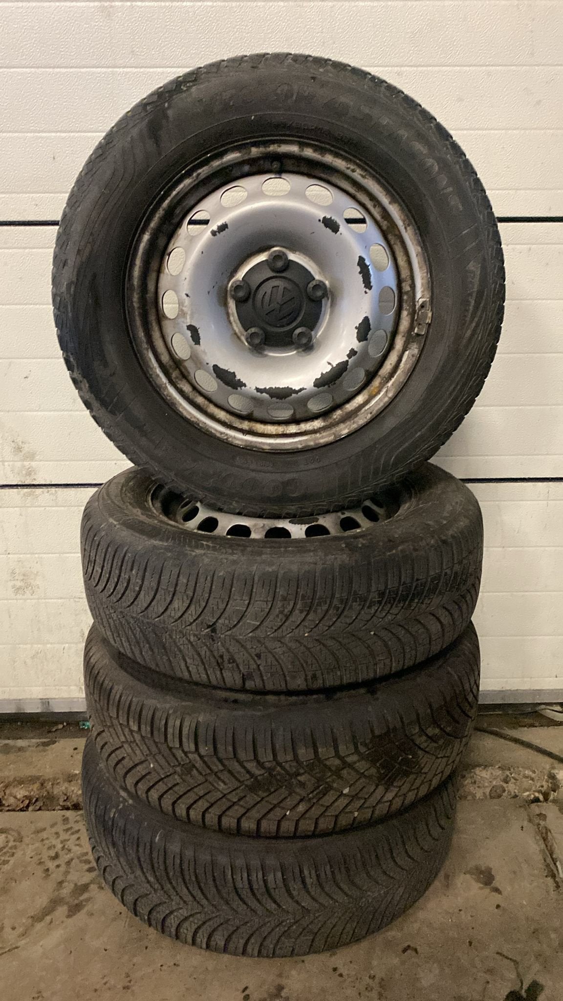 Volkswagen Caddy Golf 5 6 7 8 195-65-15 5x112 - Set 20.44, Auto-onderdelen, Banden en Velgen, 15 inch, -, -, Banden en Velgen