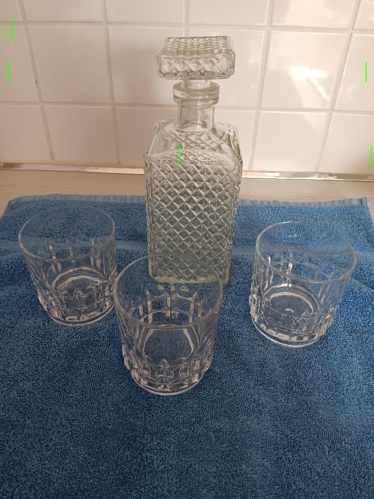 Karaf en 3 glazen voor whisky in mooie staat, Enlèvement, Comme neuf, Autres types